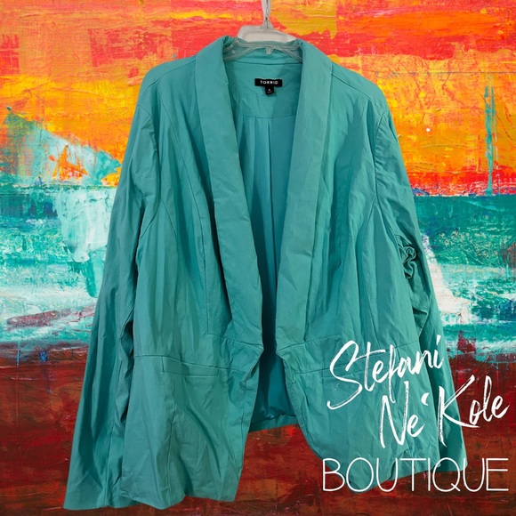 Radiant Aqua Torrid Blazer - Picture 2 of 4